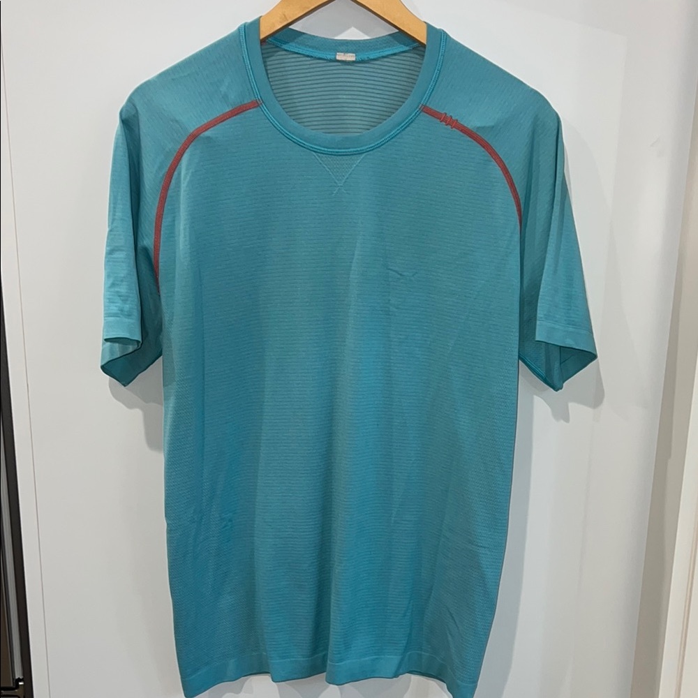 Men's Lululemon Metal Vent Short Sleeve Shirt